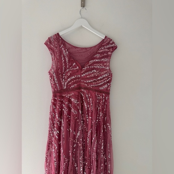 MAC DUGGAL Pink Cap Sleeve Embellished Evening Gown 10 - Picture 10 of 15
